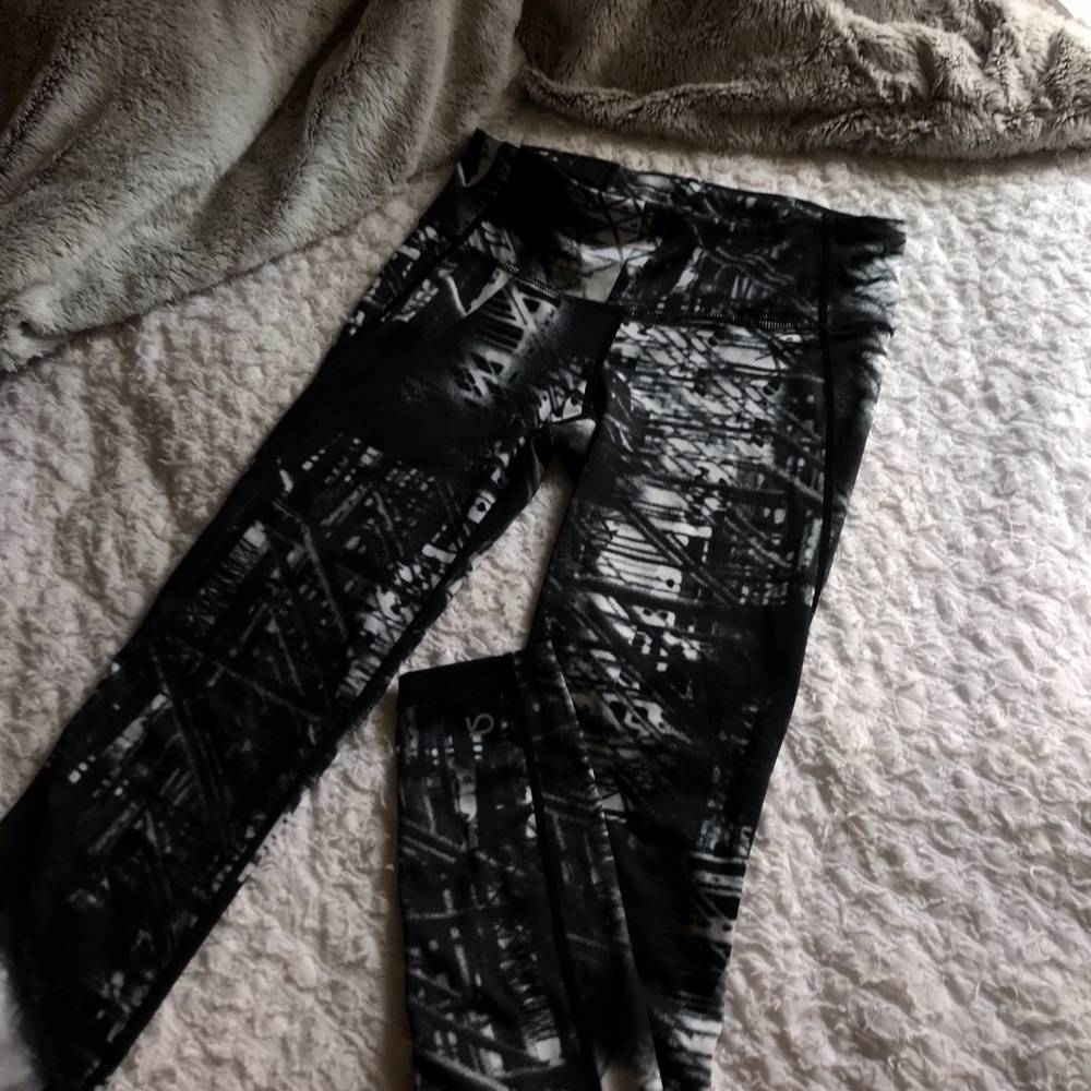 GapFit athletic leggings